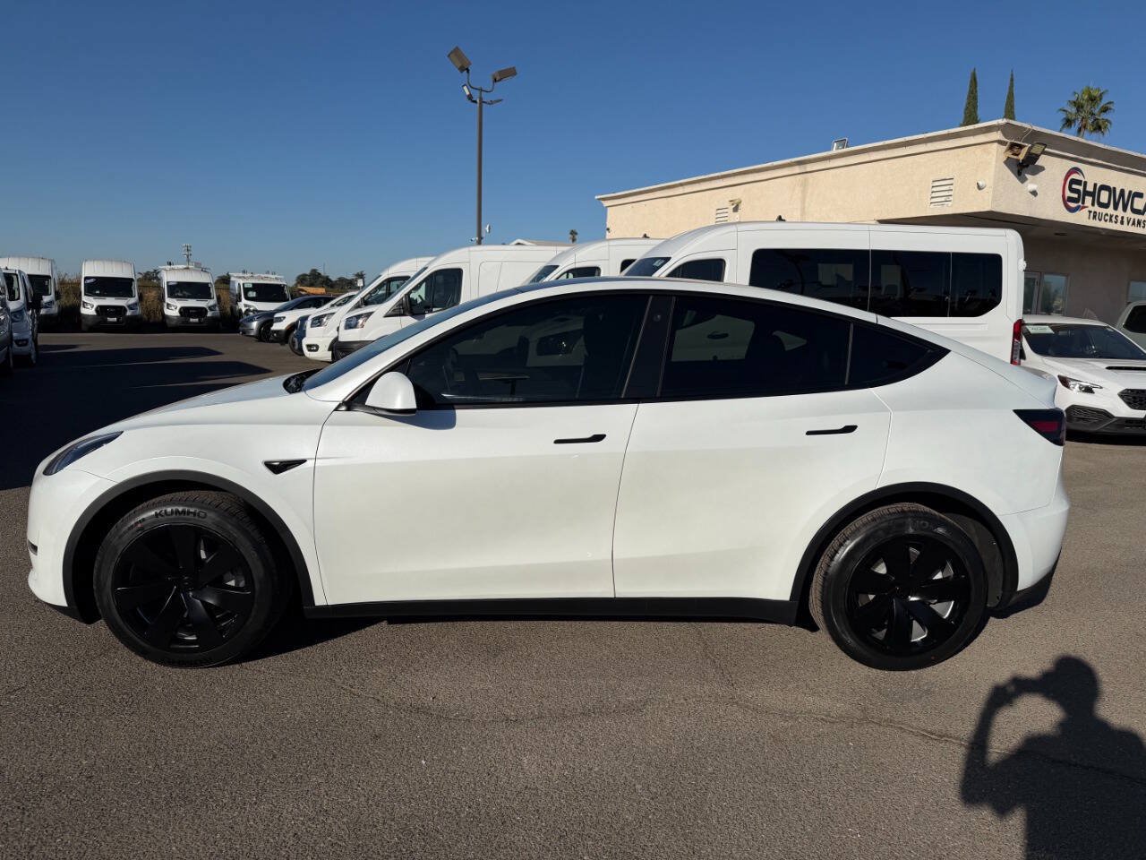 Used 2023 Tesla Model Y Long Range AWD/4WD image 9