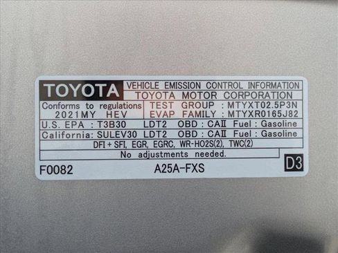 Used 2021 Toyota RAV4 XLE w/ Carpet Mat Package (TMS) image 22