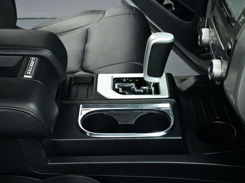 Used 2019 Toyota Tundra Limited w/ Limited Premium Package image 29