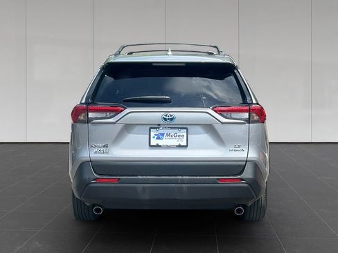 Used 2024 Toyota RAV4 LE AWD/4WD image 4