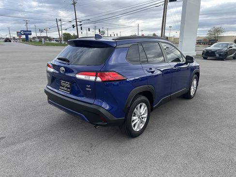 Certified 2022 Toyota Corolla Cross LE image 5