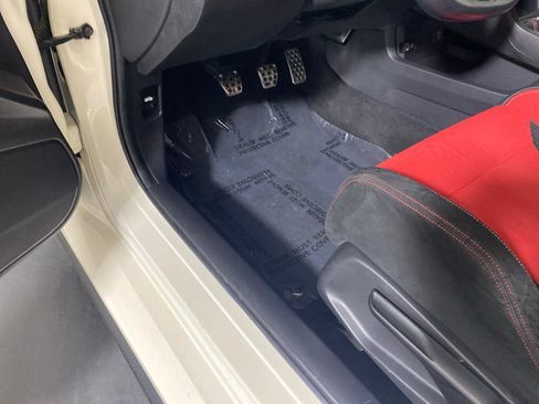 Used 2017 Honda Civic Type R image 24