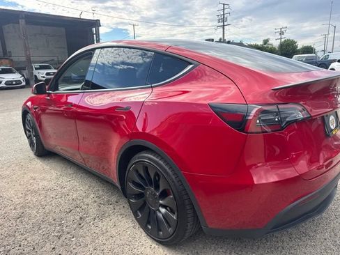 Used 2022 Tesla Model Y Performance AWD/4WD image 8
