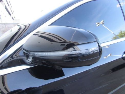 Used 2019 Mercedes-Benz E 450 4MATIC Sedan w/ Premium Package image 15