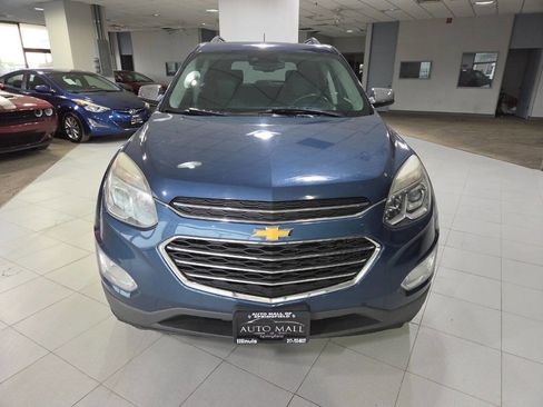 Used 2017 Chevrolet Equinox Premier w/ Enhanced Convenience Package FWD image 2