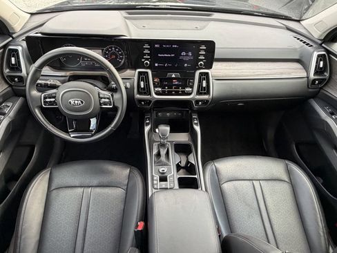 Used 2021 Kia Sorento EX FWD image 10