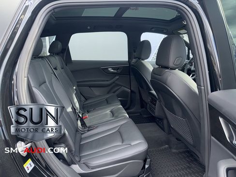 Certified 2025 Audi Q7 2.0T Premium w/ Convenience Plus Package image 6
