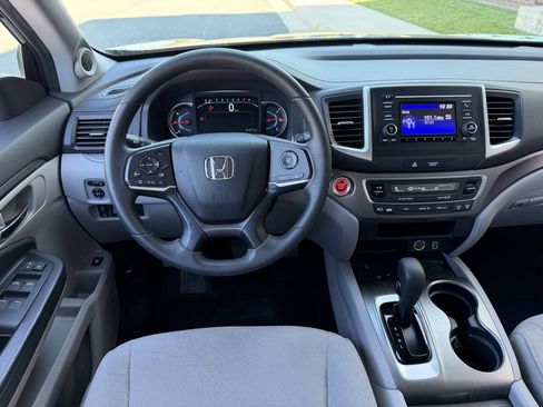 Used 2019 Honda Pilot LX image 16