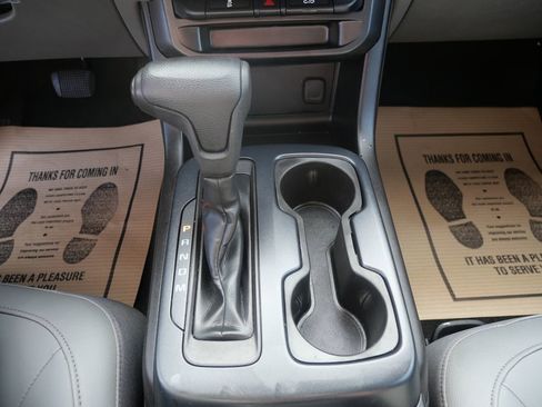 Used 2016 GMC Canyon W/T image 15