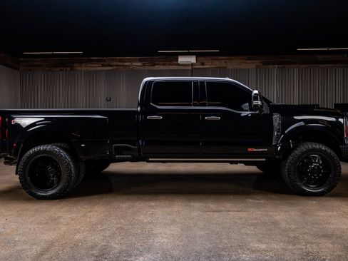 Used 2024 Ford F450 Limited w/ FX4 Off-Road Package AWD/4WD image 10