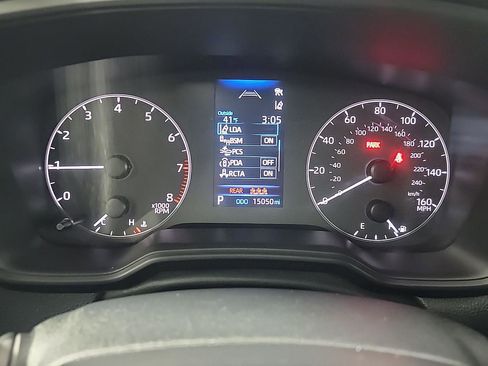 Used 2024 Toyota Corolla Cross LE image 29