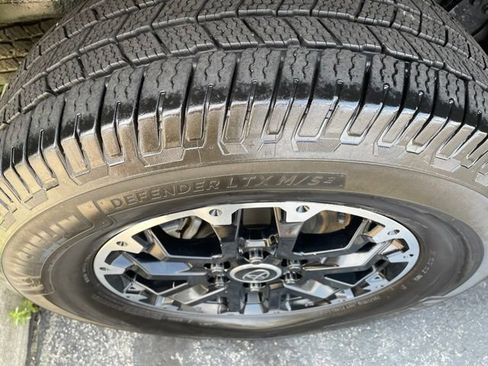 Used 2022 Toyota Tundra SR5 AWD/4WD image 35
