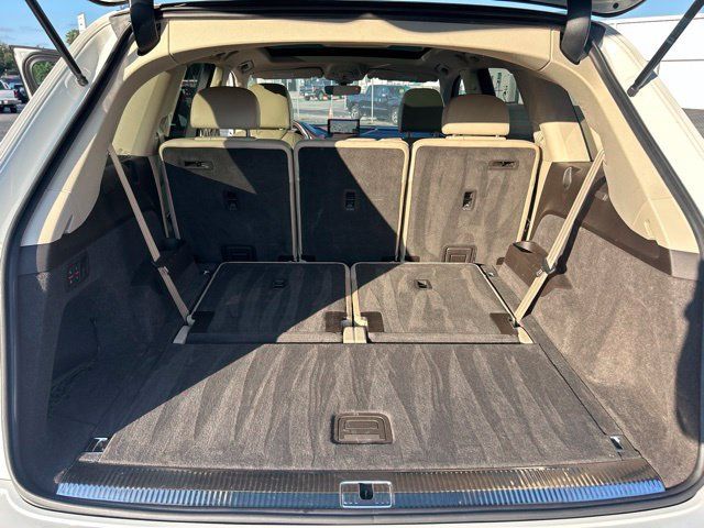 Used 2017 Audi Q7 3.0T Prestige AWD/4WD image 25