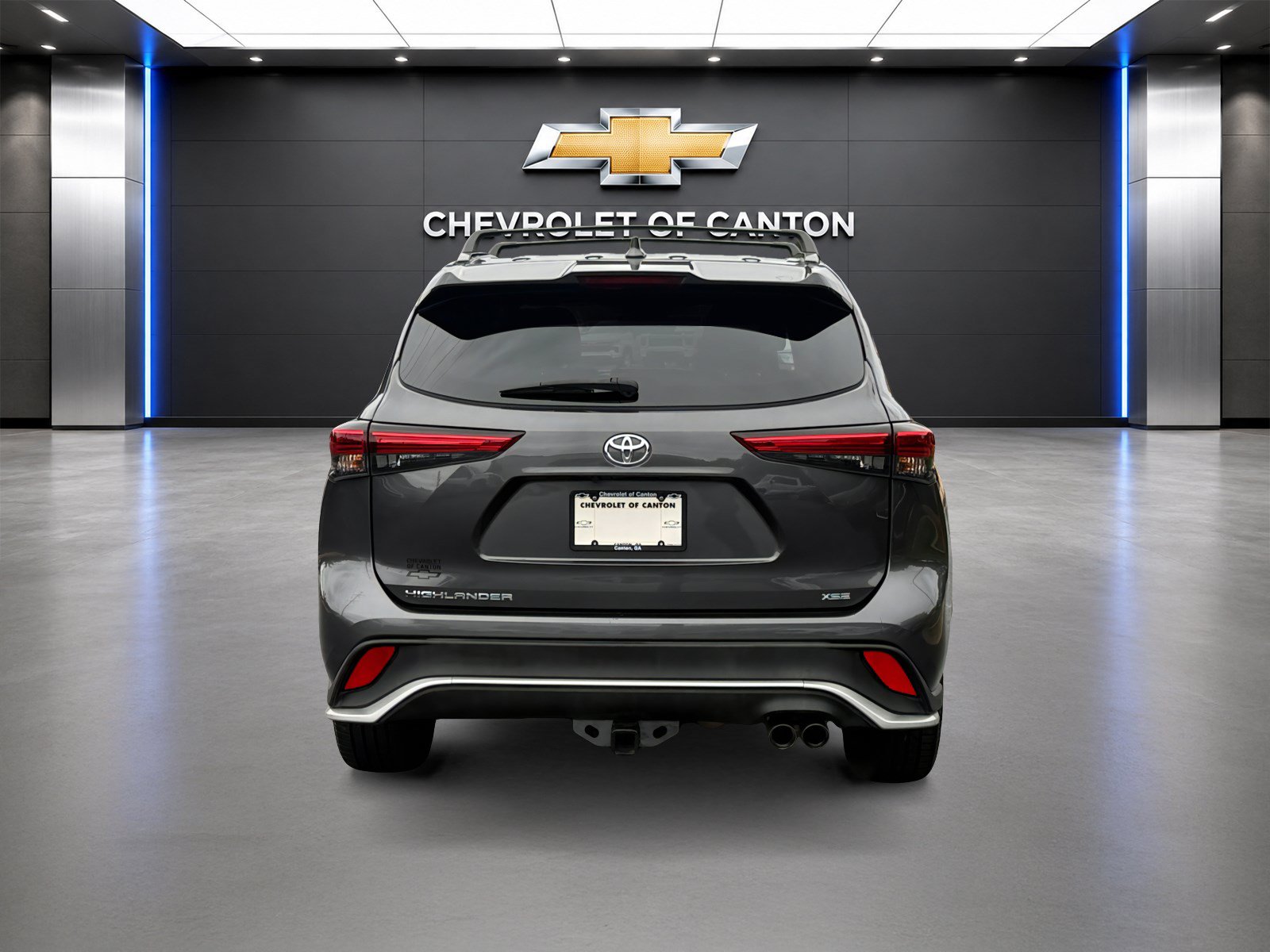 Used 2022 Toyota Highlander XSE FWD image 6