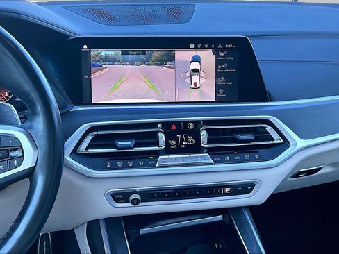 Used 2022 BMW X7 M50i AWD/4WD image 6