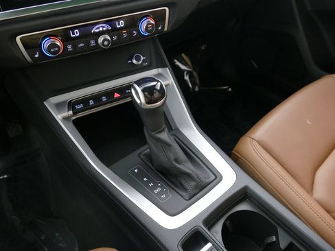 Used 2025 Audi Q3 2.0T Premium AWD/4WD image 21