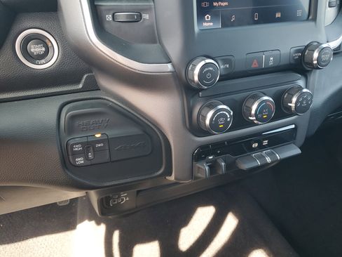 Used 2024 RAM 2500 Big Horn image 21