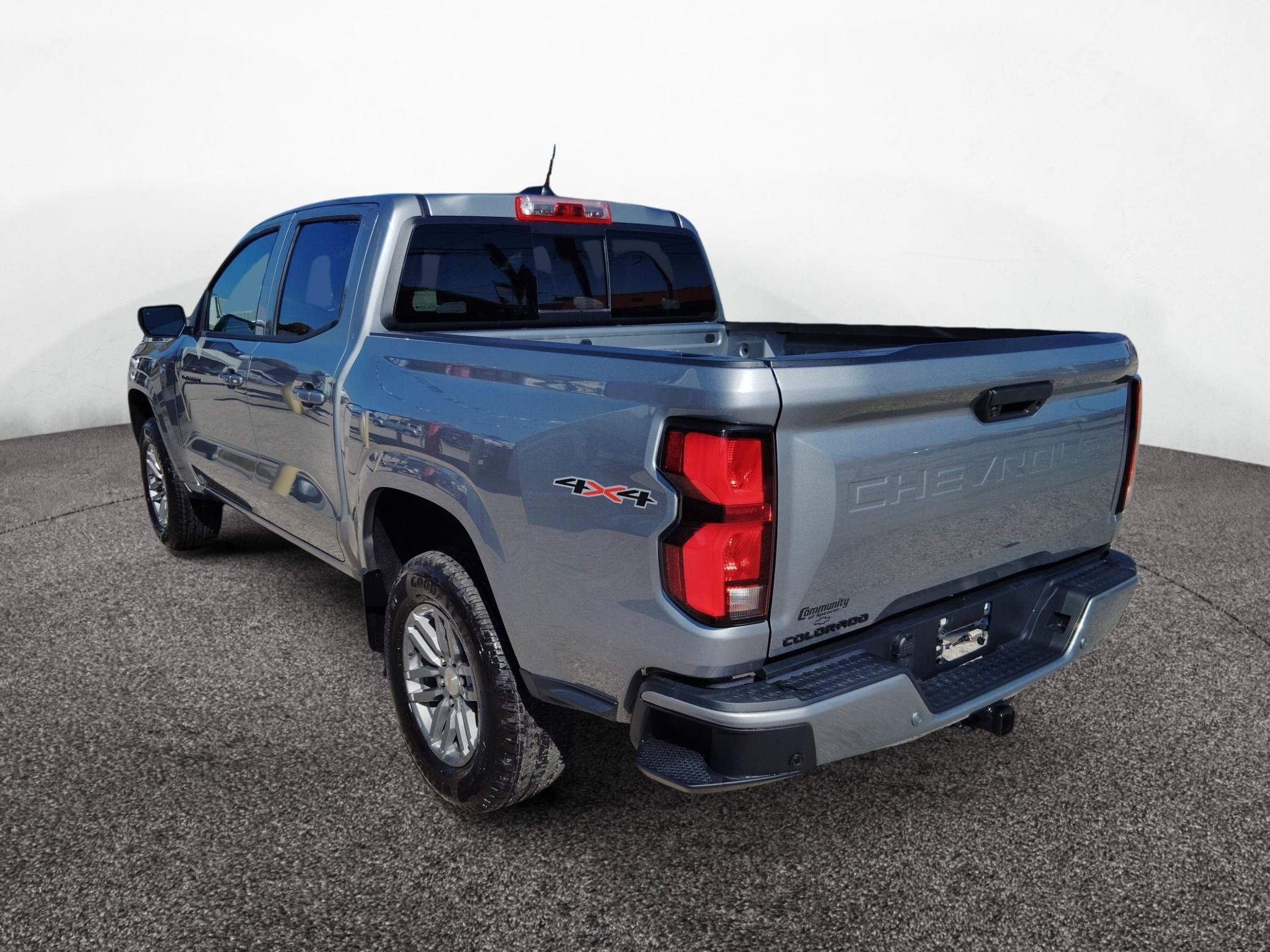New 2026 Chevrolet Colorado LT w/ LT Convenience Package AWD/4WD image 5