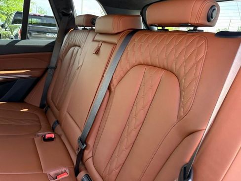 New 2026 BMW X5 xDrive40i w/ M Sport Package AWD/4WD image 15