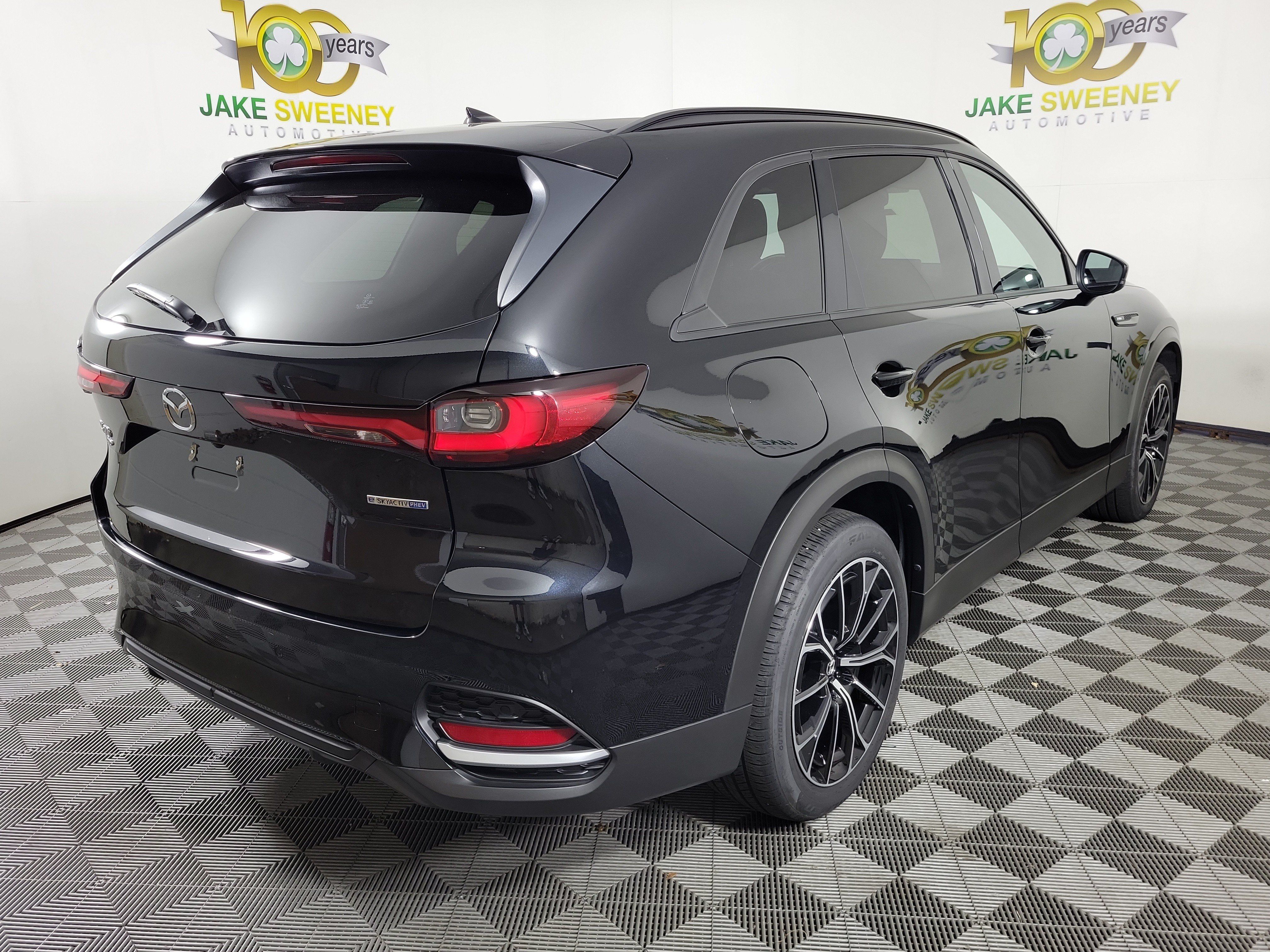 Certified 2025 MAZDA CX-70 Plug-In Hybrid w/ Premium Plus AWD/4WD image 9