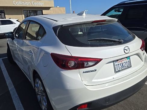 Used 2016 MAZDA MAZDA3 s Grand Touring FWD image 3