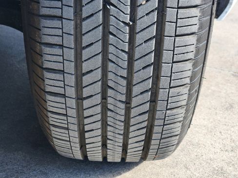 Used 2026 Toyota Camry LE w/ Convenience Package image 10