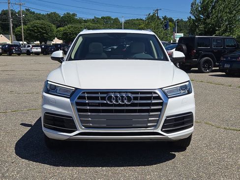 Used 2019 Audi Q5 2.0T Premium w/ Convenience Package AWD/4WD image 2