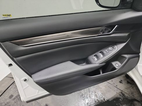 Certified 2022 Honda Accord Sport image 13