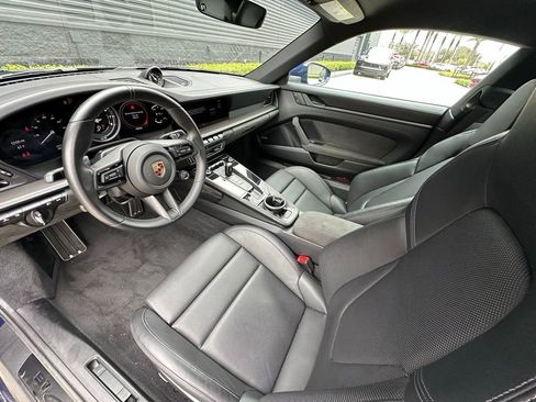 Used 2024 Porsche 911 Carrera GTS image 5