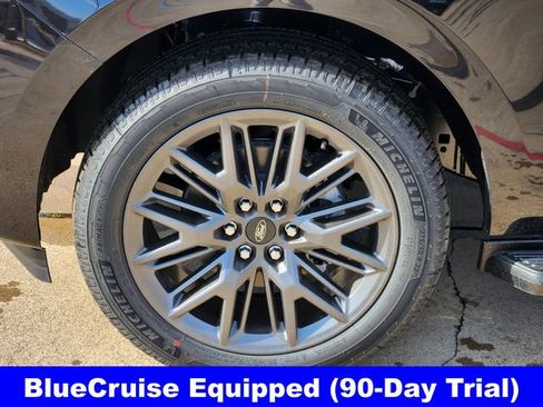 New 2026 Ford Expedition Platinum w/ Stealth Appearance Package image 10