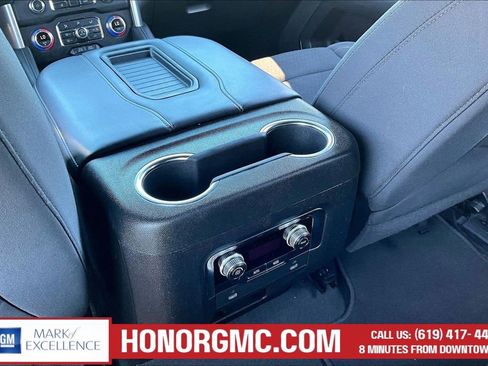 Used 2022 GMC Yukon SLE w/ Gmc Pro Safety Plus Package image 10