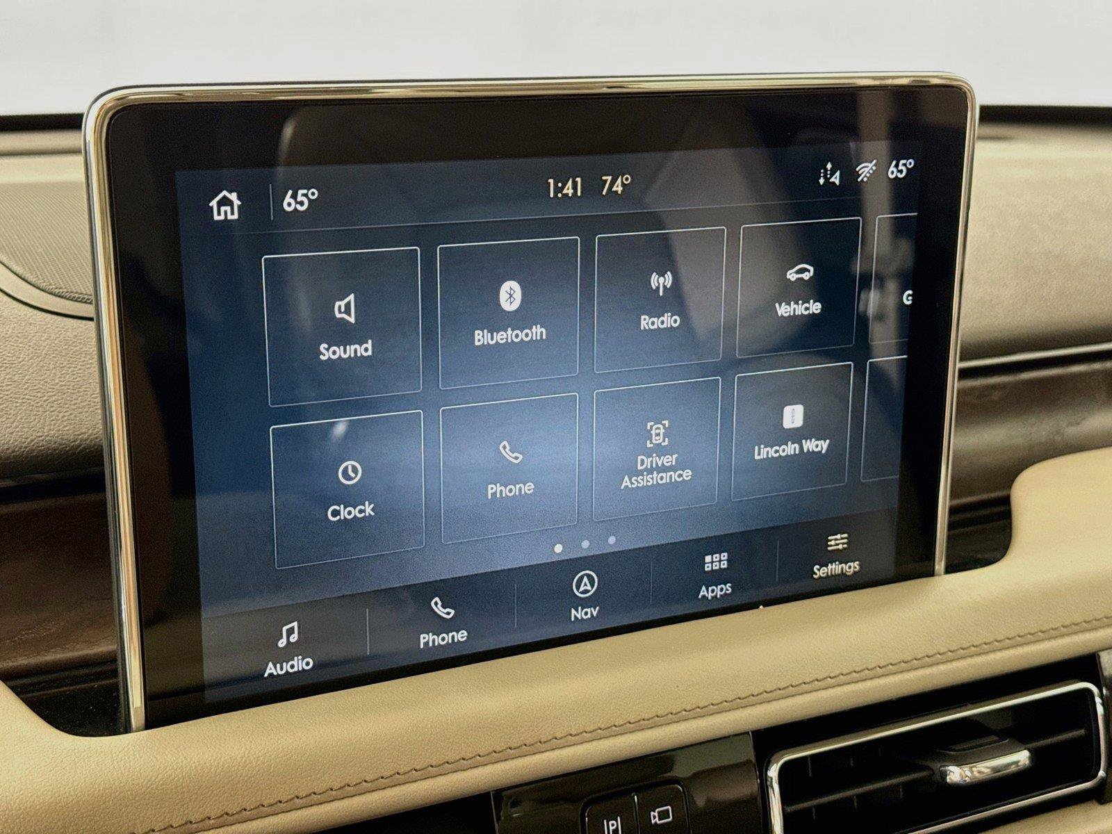 Used 2020 Lincoln Aviator Reserve w/ Equipment Group 202A AWD/4WD image 7