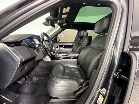 Certified 2024 Land Rover Range Rover Long Wheelbase Autobiography image 16