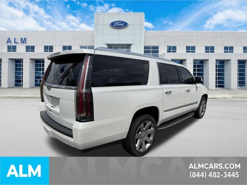Used 2020 Cadillac Escalade ESV Luxury RWD image 6