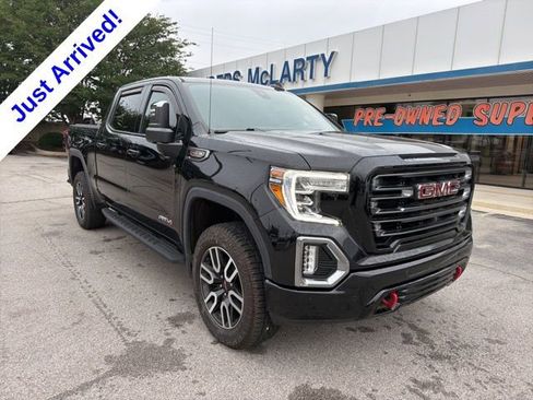 Used 2022 GMC Sierra 1500 AT4 w/ AT4 Premium Package AWD/4WD image 2