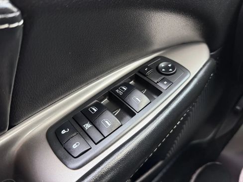 Used 2018 Dodge Journey Crossroad AWD/4WD image 39