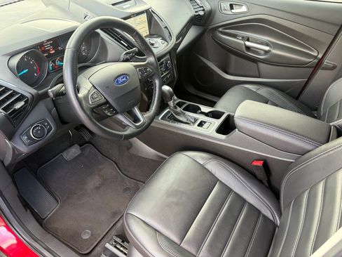 Used 2017 Ford Escape Titanium FWD image 11