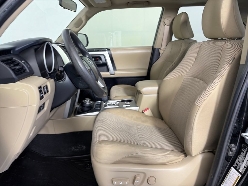 Used 2013 Toyota 4Runner SR5 w/ Convenience Pkg AWD/4WD image 11