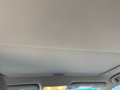 Used 2016 Toyota Avalon Touring image 16