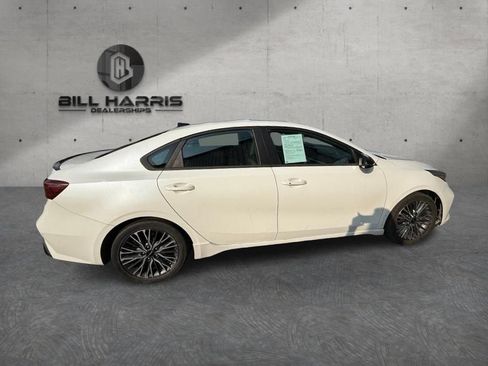 Used 2023 Kia Forte GT-Line w/ GT-Line Premium Package FWD image 5