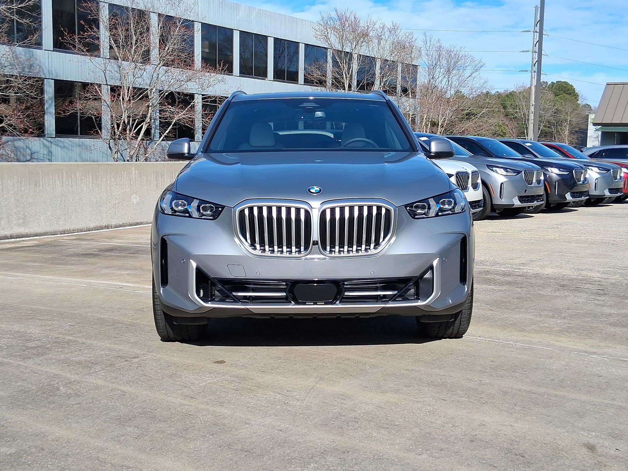 Used 2026 BMW X5 xDrive40i w/ Premium Package AWD/4WD image 6