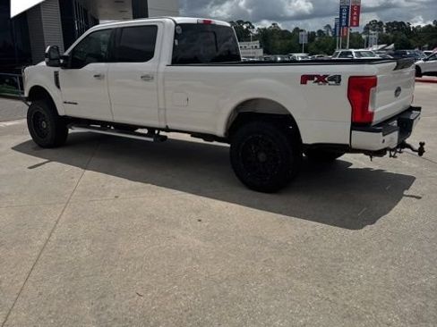Used 2017 Ford F250 Lariat w/ Chrome Package AWD/4WD image 4