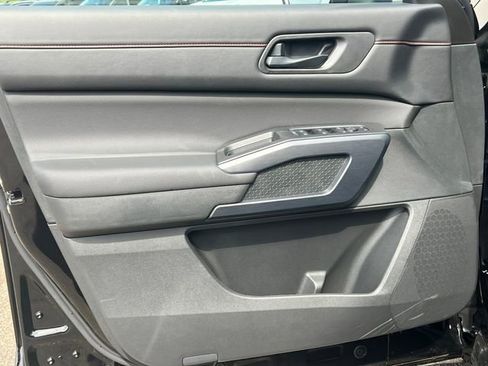 New 2026 Nissan Pathfinder Rock Creek AWD/4WD image 17