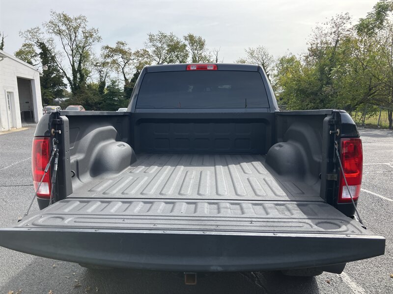 Used 2016 RAM 1500 Express AWD/4WD image 12