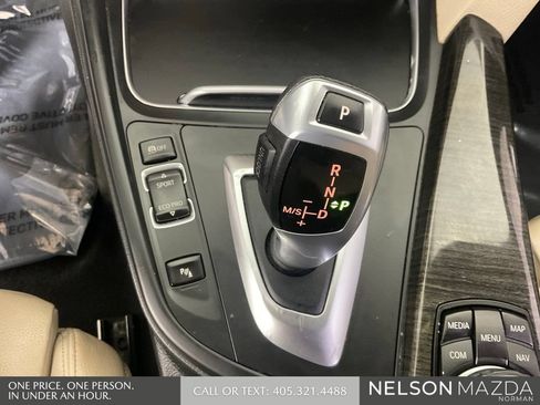 Used 2017 BMW 320i Sedan RWD image 40