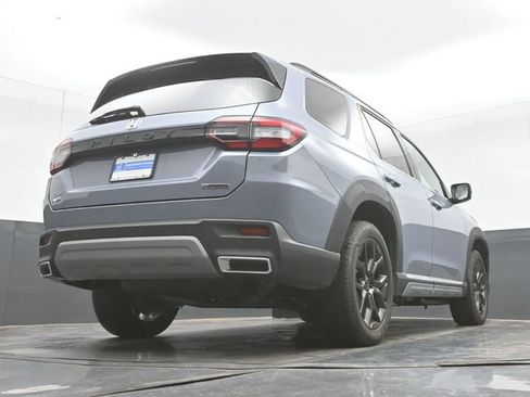 Used 2025 Honda Pilot Touring image 49