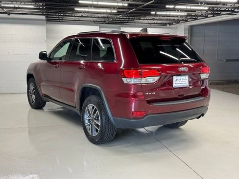Used 2020 Jeep Grand Cherokee Laredo w/ Laredo X Package image 3