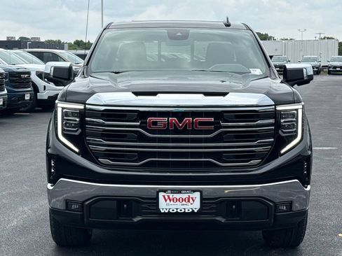New 2026 GMC Sierra 1500 SLT w/ SLT Premium Package AWD/4WD image 4