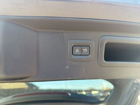 Certified 2025 MAZDA CX-50 AWD 2.5 Hybrid w/ Premium Pkg image 11