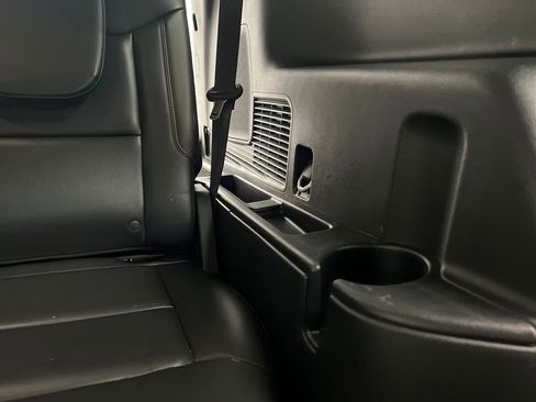 Used 2025 Ford Explorer ST-Line w/ ST-Line Street Pack image 35